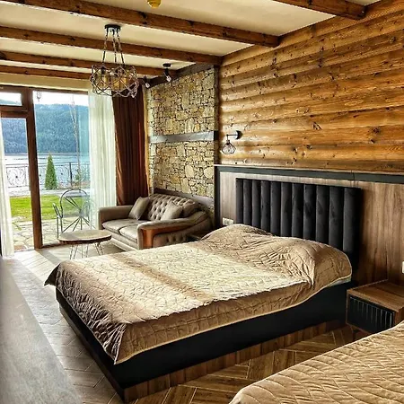 Oasis Rhodopes Къща за гости Доспат