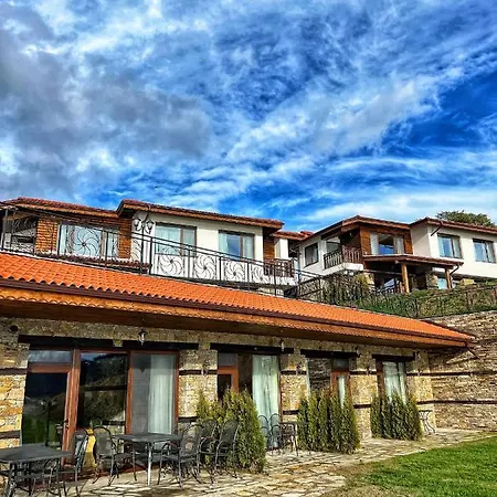 Oasis Rhodopes Къща за гости *