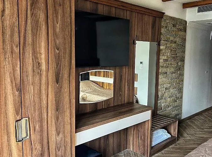 Oasis Rhodopes Къща за гости 3*