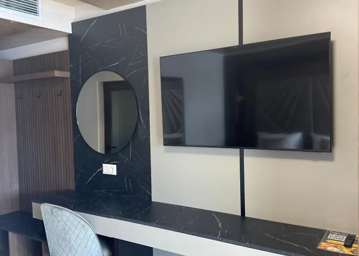 Къща за гости Oasis Rhodopes Доспат